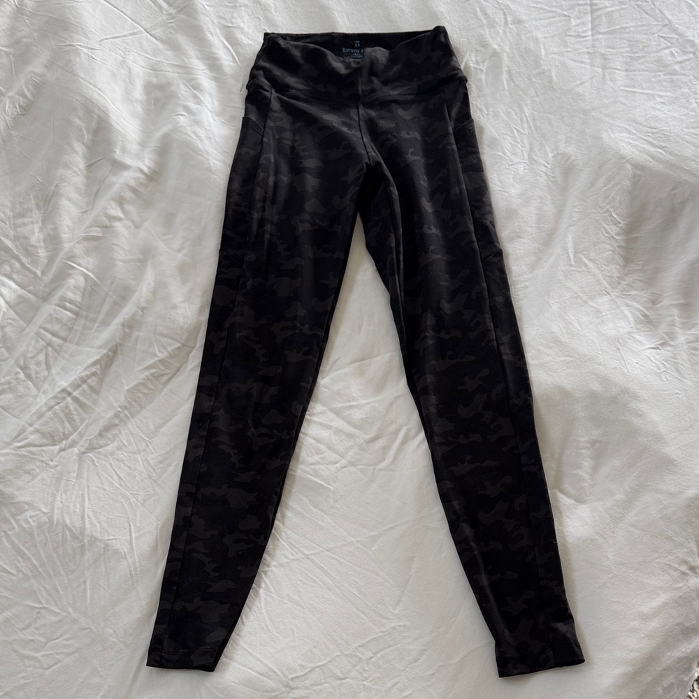 Tommy John Black Camouflage Leggings